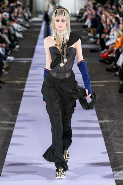 Look 42
